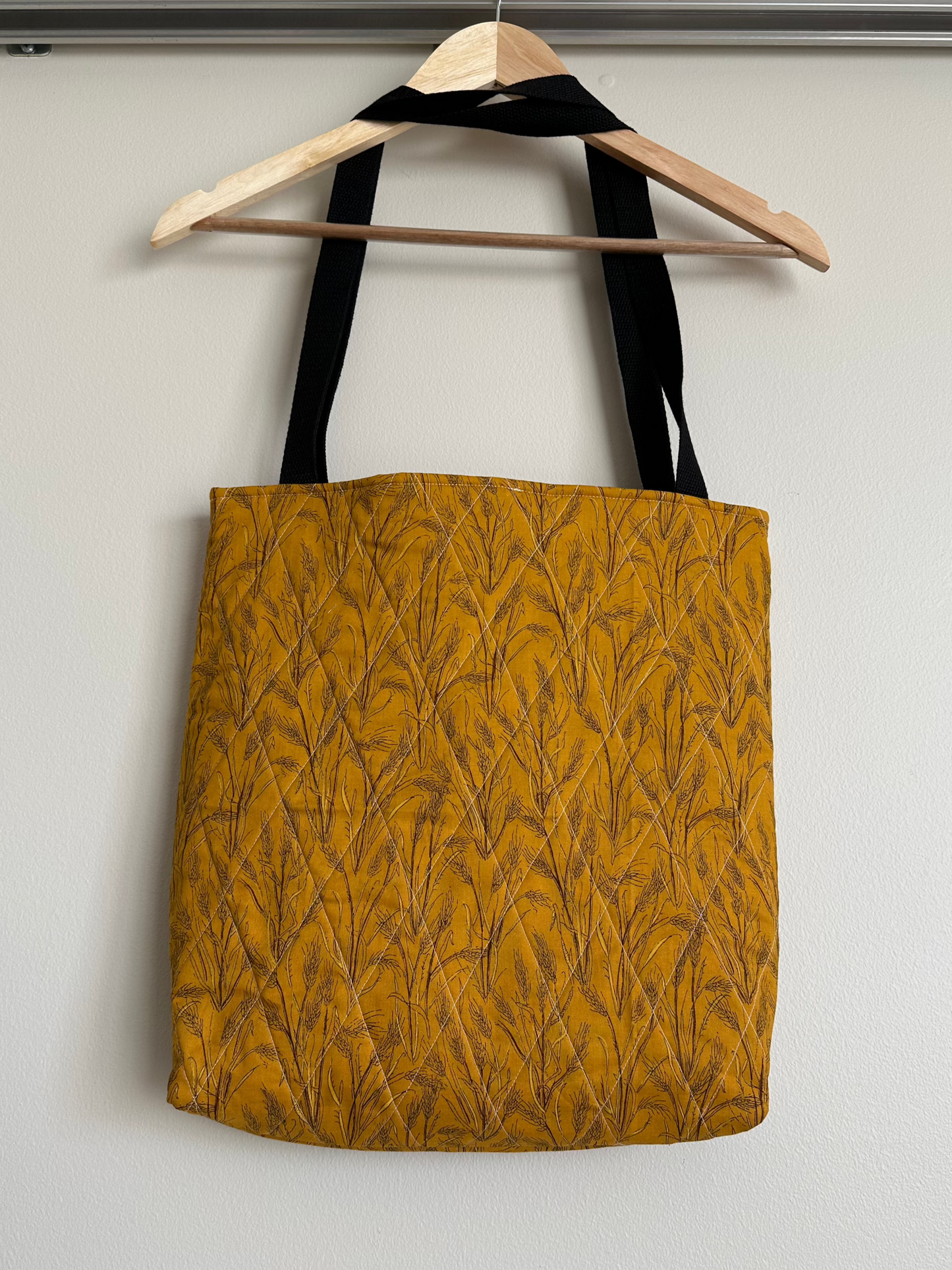 Harvest Moon Tote (Wheat)